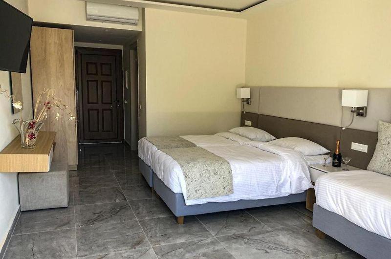 Athina Hotel Agios Georgios Pagon Luaran gambar